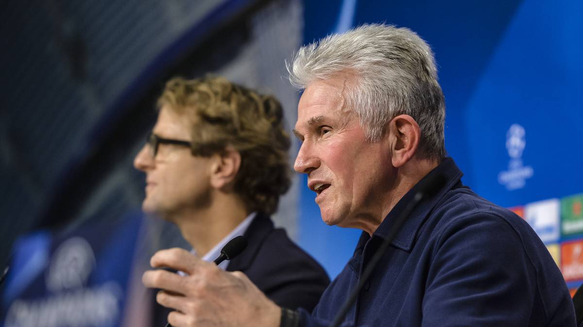 Unverständnis über Ancelotti äußerte Heynckes eben erst wieder: In der "SZ" kritisierte er, dass Ancelotti im Sommer ein Veto gegen die Verpflichtung eines Backup-Stürmers für Lewandowski einlegte