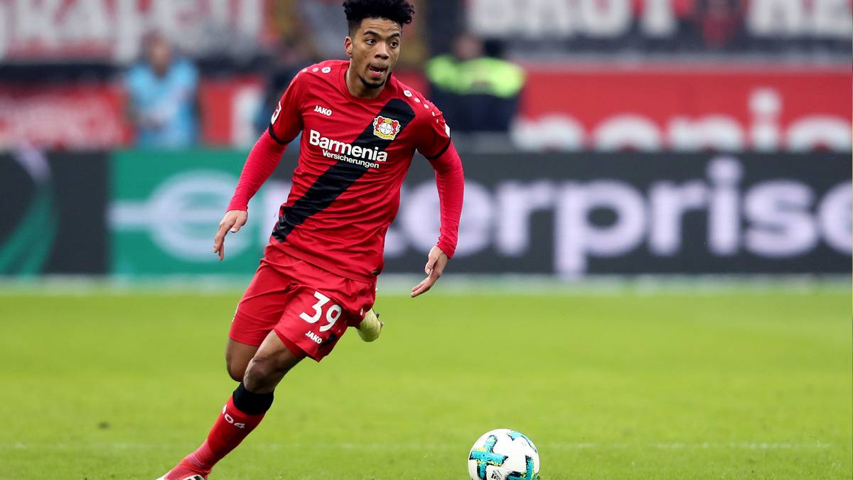 Henrichs von Bayer überraschte diese Saison mit konstant guten Leistungen. Der Deutsch-Ghanaer hat aktuell eine FIFA-Bewertung von nur 76 Punkten!