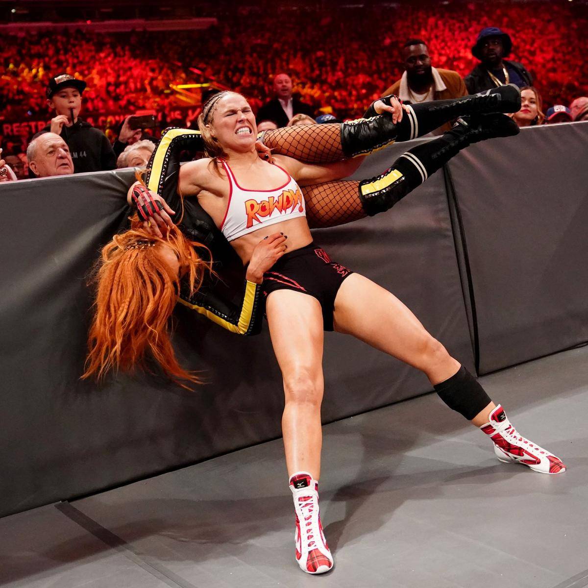 Kehrt Ronda Rousey beim Royal Rumble am Samstag aus ihrer Baby-Pause zu WWE zurück? Ein WrestleMania-Rückmatch gegen Becky Lynch böte sich an.