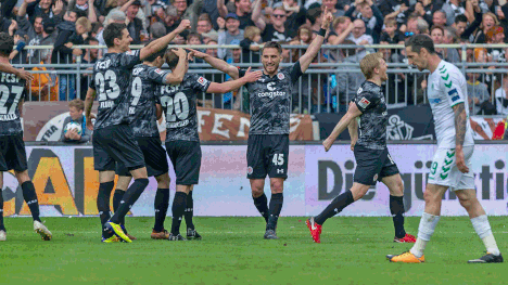 Der FC St. Pauli holt gegen die SpVgg Greuther Fürth Big Points im Abstiegskampf