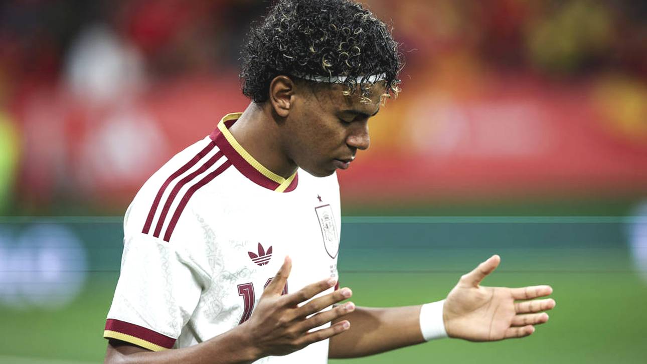 Yamal verurteilt Schmähgesänge