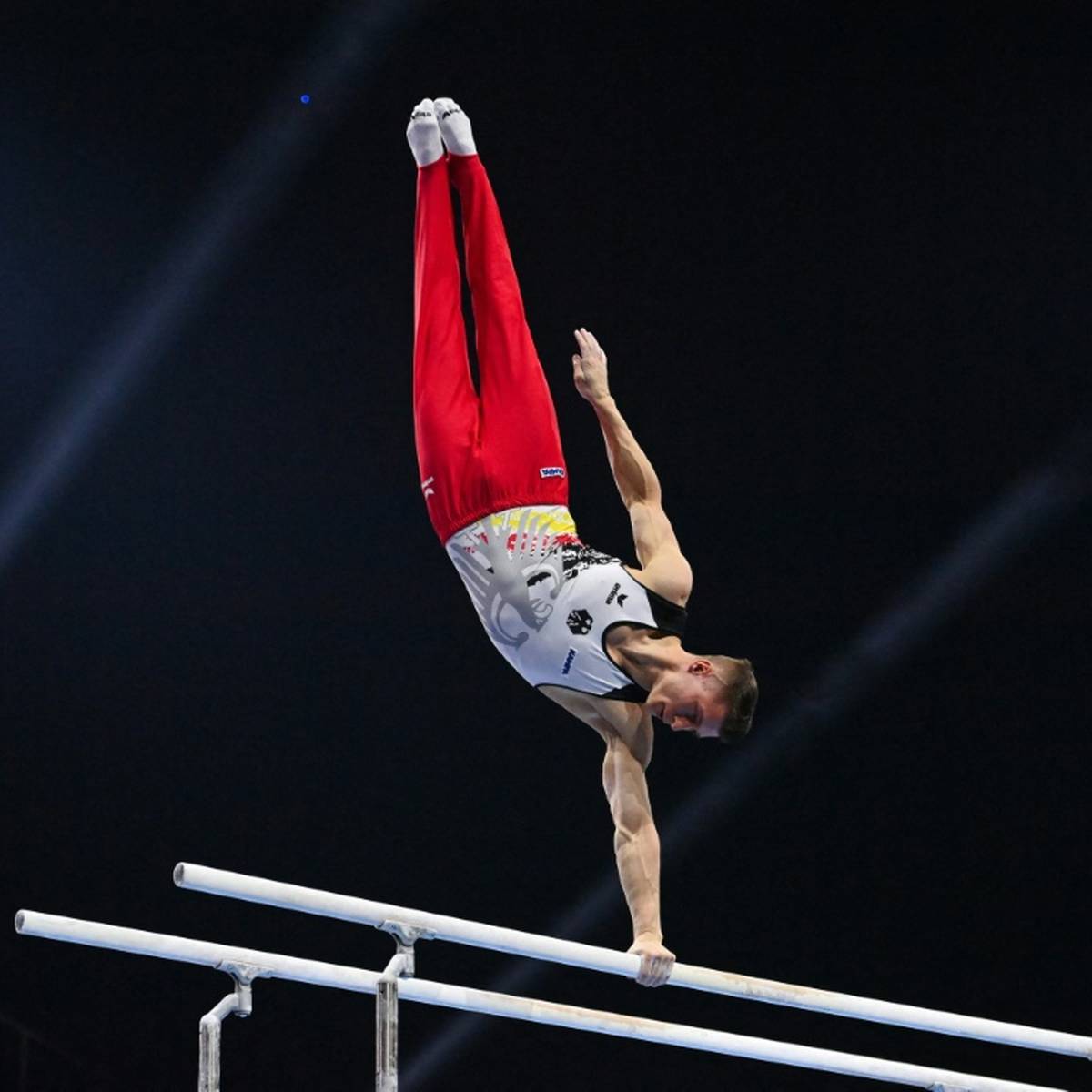 Kunstturnen Lukas Dauser Gewinnt Em Bronze Am Barren