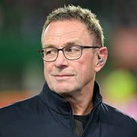 Die Trainersuche beim FC Bayern bleibt weiter erfolglos. Bayerns Ministerpräsident Markus Söder weiß zum Ablauf bei Ralf Rangnick spannende Details.