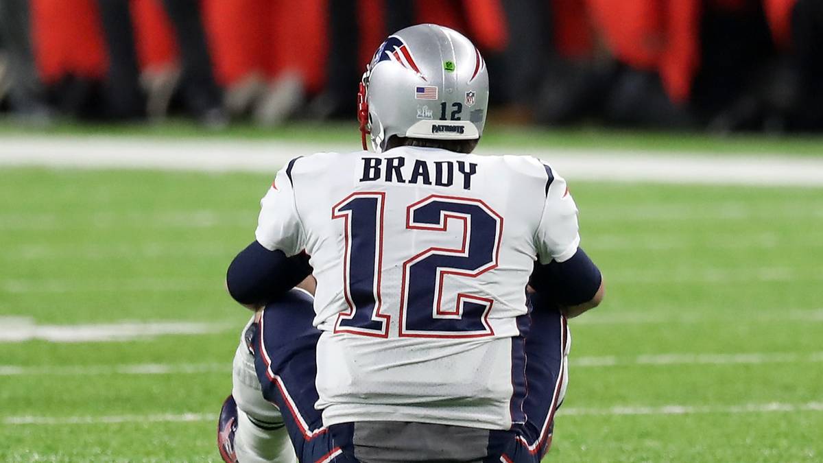 ... sowie ein folgenschwerer Fumble von Brady selbst, beenden die Hoffnungen in New England. Zum dritten Mal verliert Brady einen Super Bowl