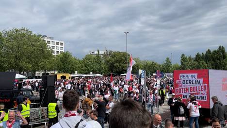 Die RB-Fans feierten auf dem Hammarskjöldplatz