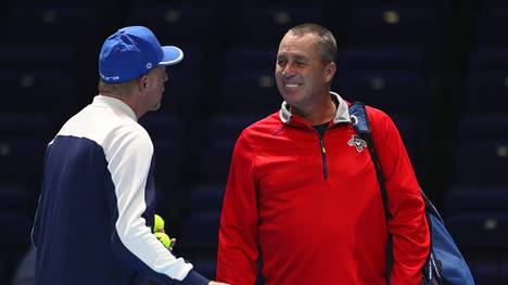 Boris Becker (l.) und Ivan Lendl (r.) geben Trainingsstunden für den guten Zweck
