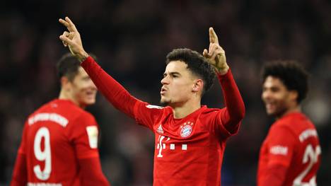 MUNICH, GERMANY - DECEMBER 14: Philippe Coutinho of FC Bayern Muenchen celebrates scoring his sides sixth goal during the Bundesliga match between FC Bayern Muenchen and SV Werder Bremen at Allianz Arena on December 14, 2019 in Munich, Germany. (Photo by Alexander Hassenstein/Bongarts/Getty Images)