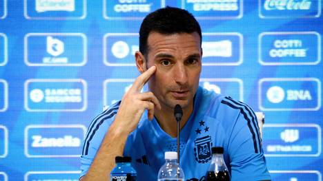 Nach dem wichtigen Erfolg von Argentinien hat Coach Lionel Scaloni überraschend Zweifel an seiner Zukunft als Nationaltrainer geäußert.