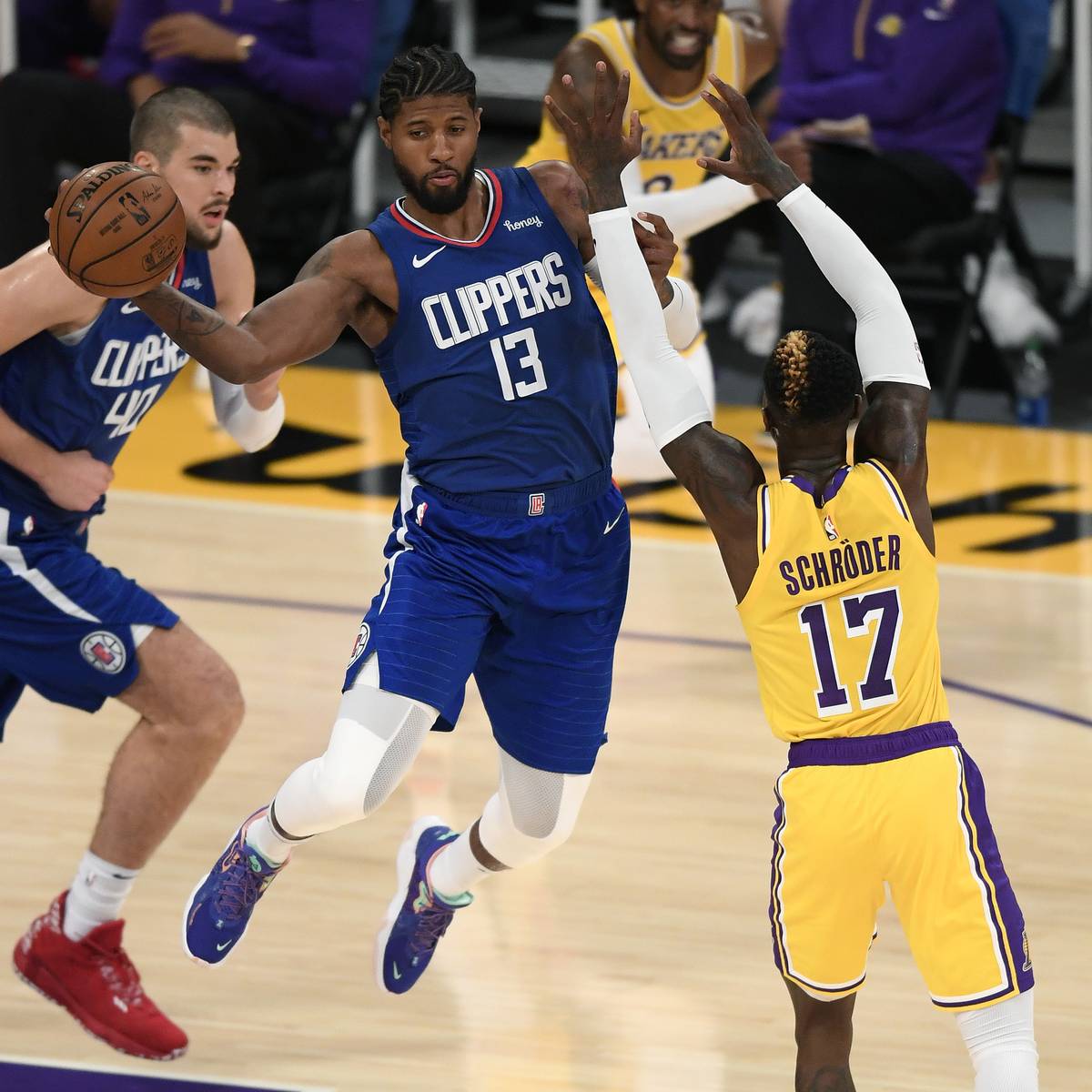 Lakers Trikot Schröder . Nba Los Angeles Lakers Um Lebron James Und Schroder Unterliegen Clippers