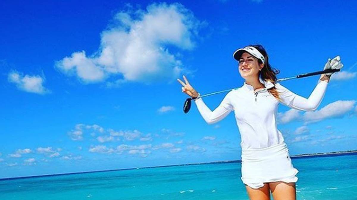 "Kurze Röcke fügen dem Sport doch keinen Schaden zu", sagte Gal gegenüber "Sports Illustrated"