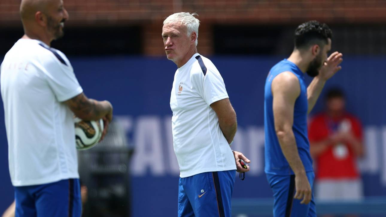 Deschamps schiebt Favoritenrolle weg