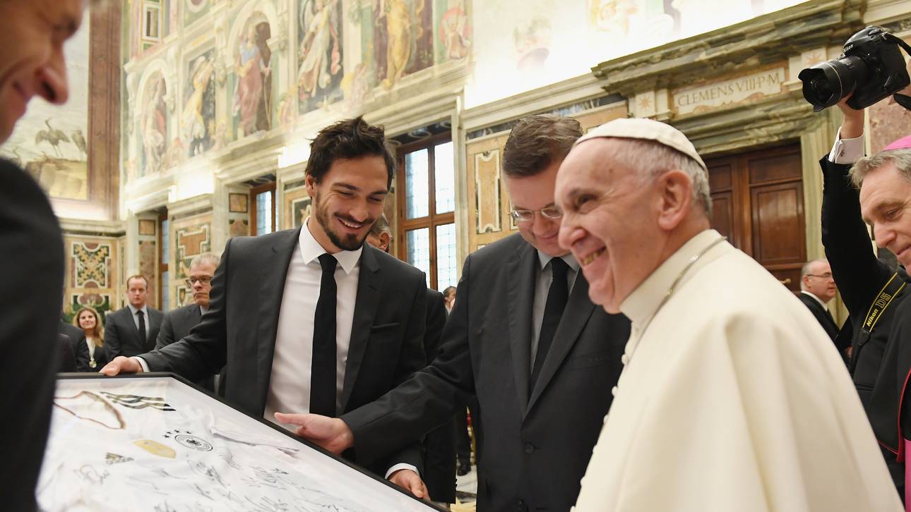 Papst Franziskus empfängt Gladbach