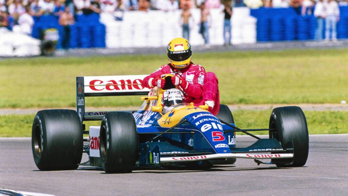 Sebastian Vettel fährt vor dem Formel-1-Rennen in Großbritannien zwei Runden im FW14B von Nigel Mansell drehen 