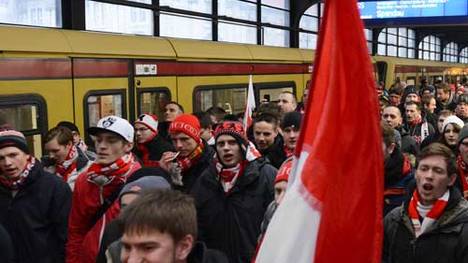 Gewalt und Sachbeschädigungen ärgern die Deutsche Bahn