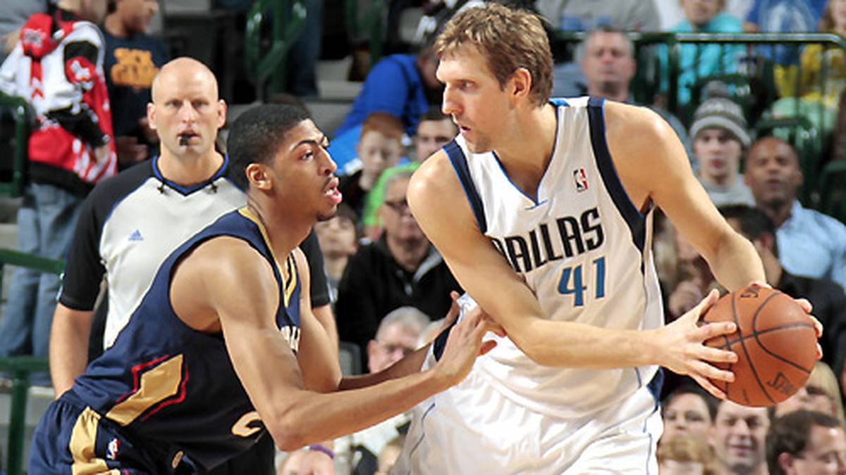 11. Januar 2014: Auch mit 35 Jahren lässt "Dirkules" das Punkten nicht. Den New Orleans Pelicans und den damals noch grünen Verteidigungsspezialist Anthony Davis schenkt Nowitzki in Dallas exakt 40 Zähler ein. Allein im dritten Viertel markiert der Deutsche 20 Punkte und versenkt sieben Würfe in Serie, dazu im gesamten Spiel 15 seiner 16 Freiwürfe