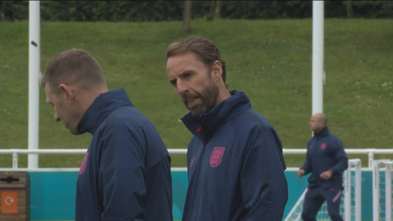 Fans fordern Ritterschlag für Coach