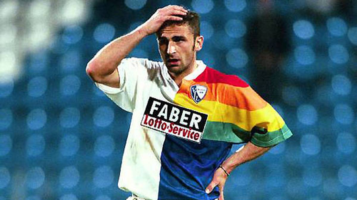 Stefan Kuntz war offenbar wenig begeistert von den legendären Faber-Trikots des VfL Bochum