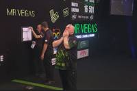 Der erste Finalist des Grand Slam of Darts steht fest. Martin Lukeman setzt sich im Duell der Überraschungshalbfinalisten gegen Mickey Mansell durch.