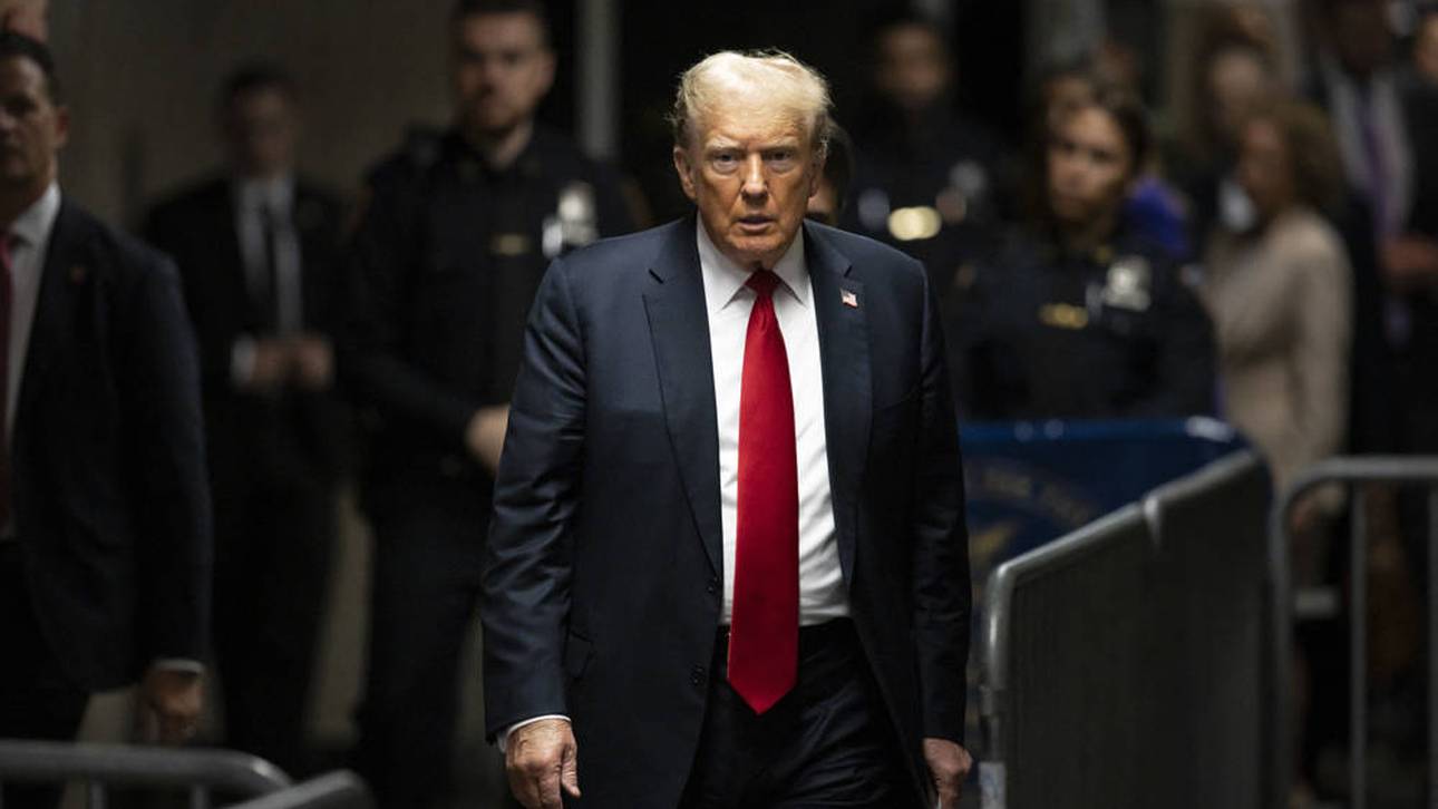 Bizarrer Trump-Auftritt bei Auslosung