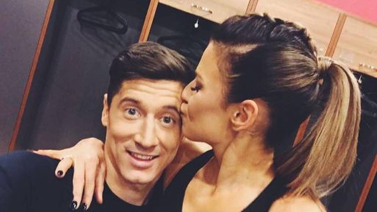 Die 27-Jährige ist alles andere als nur die Frau an der Seite von Gatte Robert: Als Karatekämpferin gewann sie bereits mehrere Medaillen bei Weltmeisterschaften