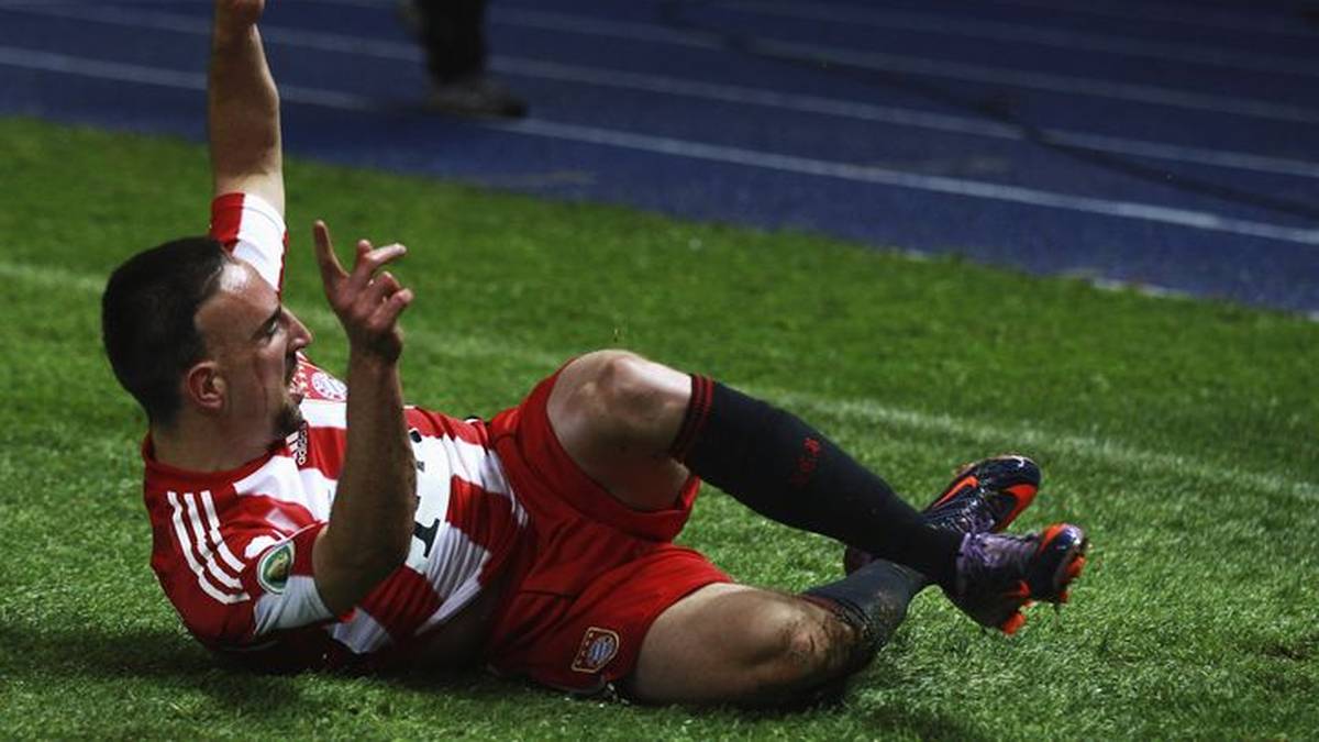 In Sachen Vorlagen konnte Ribéry in der Folgesaison sogar noch einen draufsetzen. Neben sieben Liga-Toren gab der Linksaußen satte 17 Vorlagen