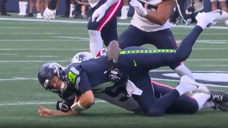 Im Super-Bowl-Rematch liefern sich die Seattle Seahawks und die New England Patriots eine dramatische Partie. Für die Seahawks gibt es einen frühen Schock.