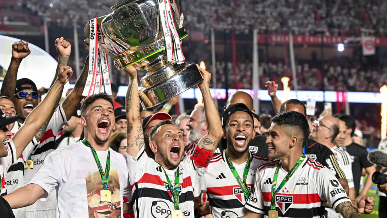 Ex-Bayern-Star feiert Pokal-Triumph