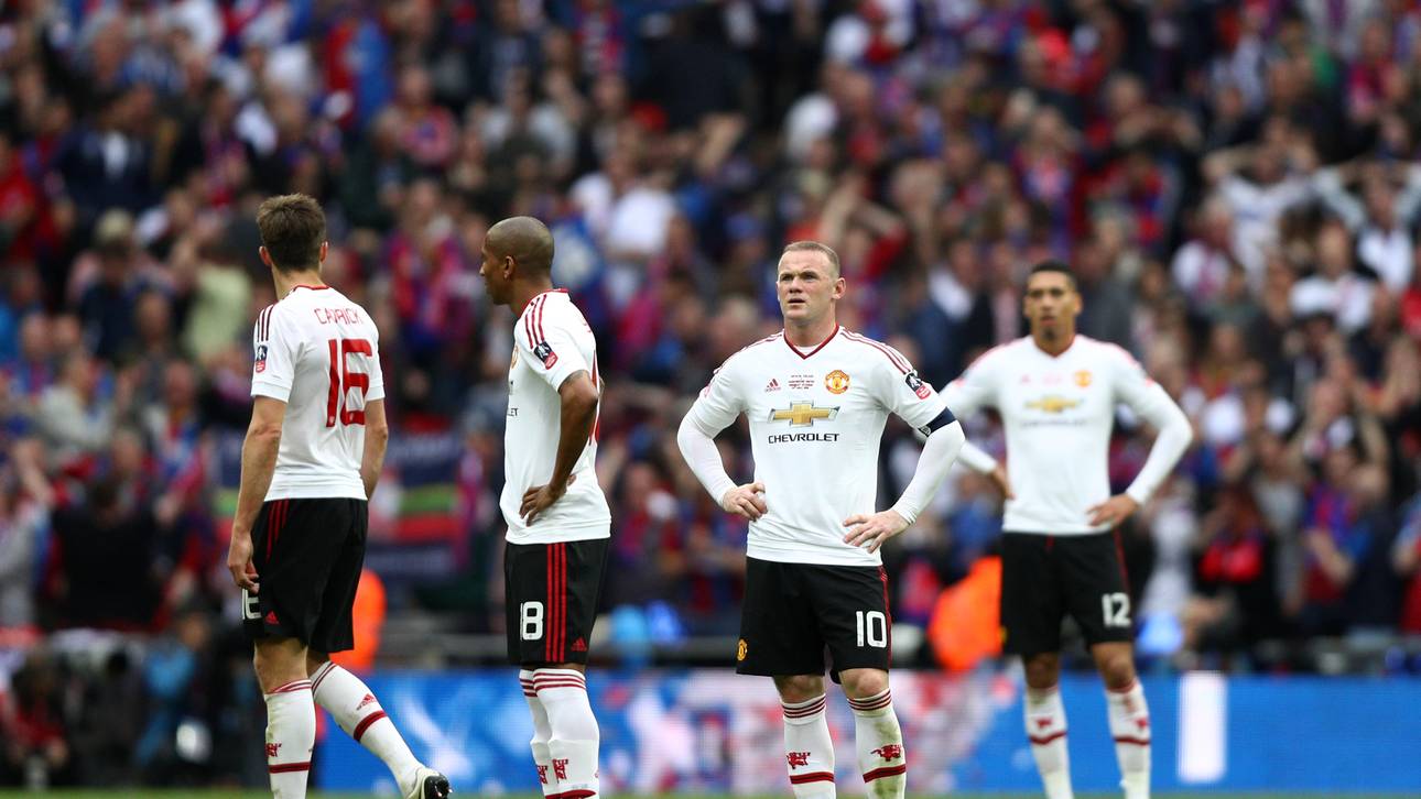 Manchester United v Crystal Palace - The Emirates FA Cup Final