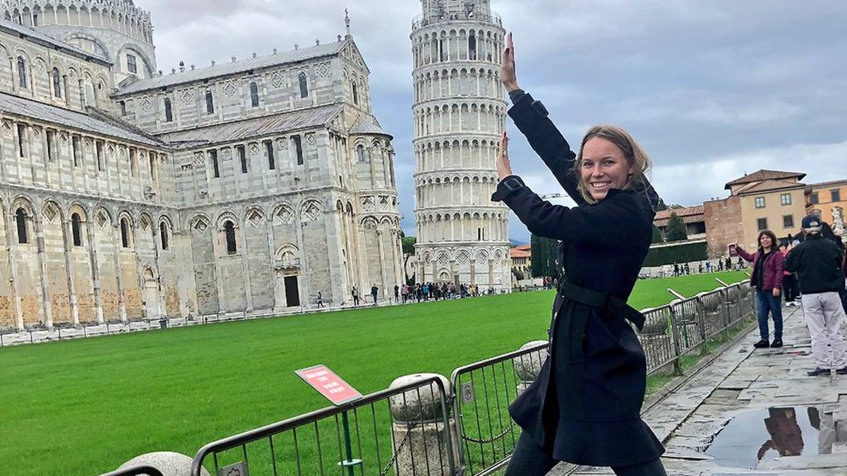 Ein schiefer Turm in Pisa? Kein Problem für Caroline Wozniacki. Die dänische Australian-Open-Siegerin sorgt mit ihrer Power dafür, dass dieser nicht kippt