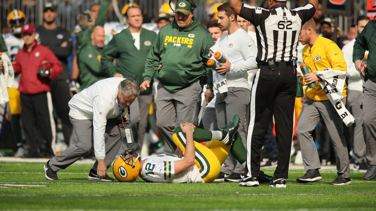 Nfl Green Bay Packers Quarterback Aaron Rodgers Bricht Sich Schlusselbein