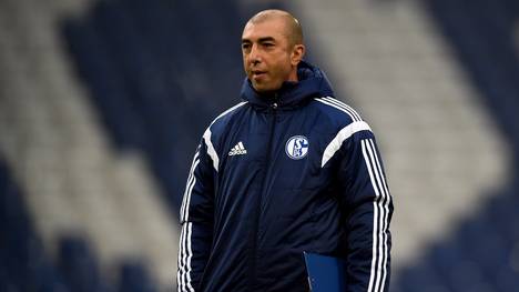 Die Sorgenfalten werden größer: Schalke-Trainer Roberto di Matteo