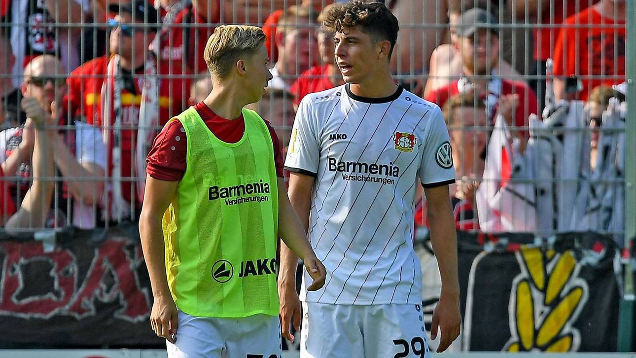 Sam Schreck (l.) spielte zusammen mit Kai Havertz für Bayer Leverkusen