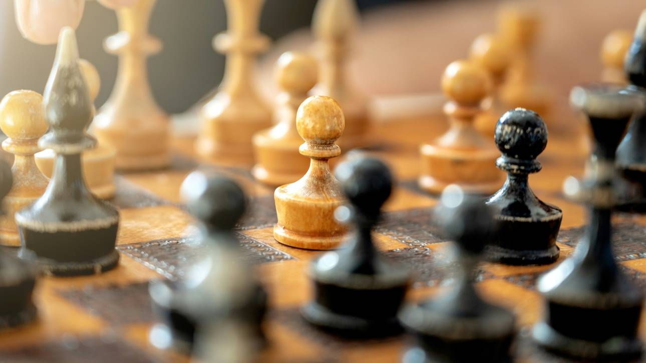 Schach: Russland bleibt suspendiert