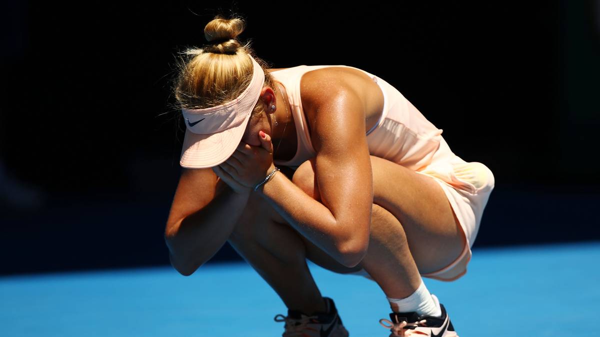 Nach dem Matchball kann die Ukrainerin ihr Glück kaum fassen. Mit dem Einzug in die dritte Runde verdient sie rund 92.000 Euro. In ihrer bisherigen Karriere konnte Kostjuk gut 6.700 Euro erspielen