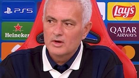 Nach dem Ausscheiden aus der UEFA Champions-League-Qualifikation gegen Benfica erklärt Fenerbahce-Trainer Jose Mourinho, woran es gelegen haben könnte.
