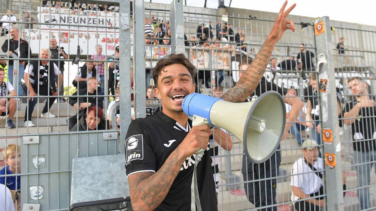 Nach seinem Hattrick gegen Essen feierte Oliver Batista Meier mit den Fans