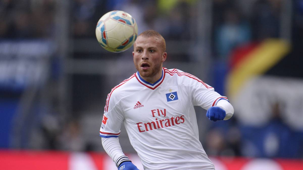 Auch der ehemalige Hamburger Gökhan Töre steht bei den "Kara Kartal", den Schwarzen Adlern, unter Vertrag. Der 25-Jährige besitzt allerdings keine Spielberechtigung