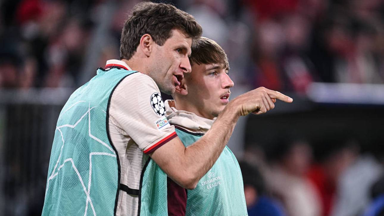 Thomas Müller nahm Lennart Karl schon unter seine Fittiche 