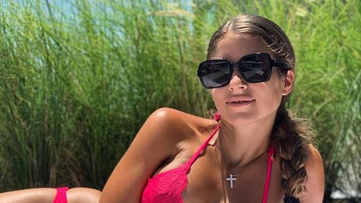 Während Ehemann Mats Hummels mit Kumpels im kroatischen Zadar weilte, gönnte sich Cathy Hummels mit ihrem Sohn Ludwig ein paar Tage in Miami. Ein passender Bikini darf da natürlich nicht fehlen
