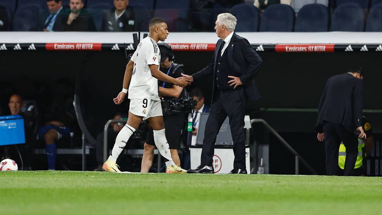 Carlo Ancelotti und Kylian Mbappé