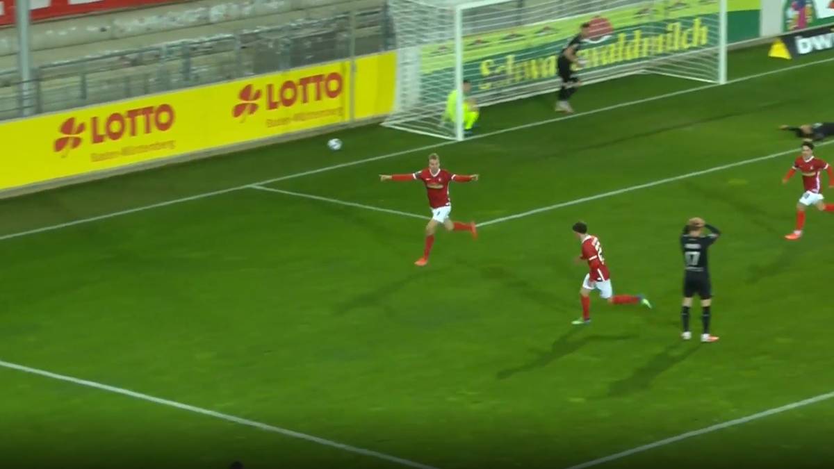 3 Tore in 9 Minuten - Freiburg dreht irres Spiel in den Schlussminuten