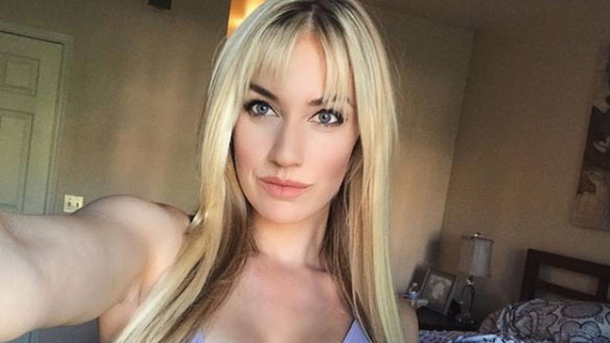 Nachdem die Nachwuchsgolferin ihren Instagram-Account eröffnet, wird Spiranac innerhalb von Monaten zu einem Internet-Hit. Inzwischen hat die 24-Jährige dank ihrer sexy Outfits 1,3 Millionen Follower und damit mehr als Golf-Superstar Tiger Woods