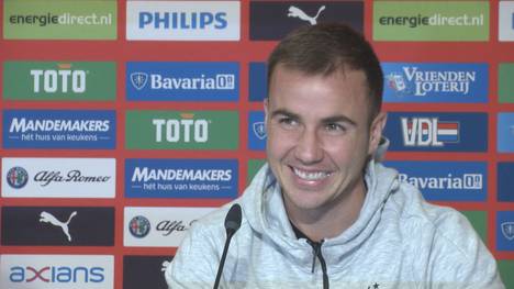 Mario Götze verrät bei seiner Vorstellung, wieso er zur PSV Eindhoven gewechselt ist - und ob auch seine Frau bei den Spielen dabei sein wird.