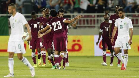 Katar setzt sich überraschend gegen Algerien durch
