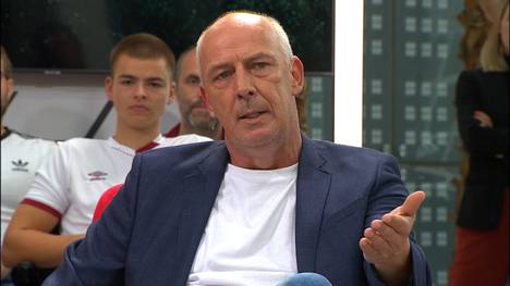 Vor der Weltmeisterschaft in Katar scheint die Mannschaft alles andere als Titelreif. Die Experten im STAHLWERK Doppelpass zeigen sich besorgt vor dem Turnier.