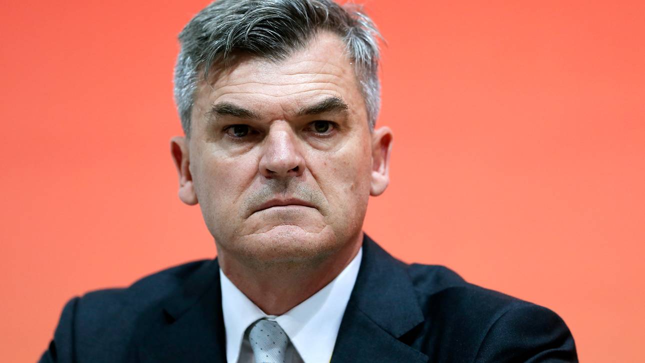 Coes Bürochef legt Amt vorerst nieder