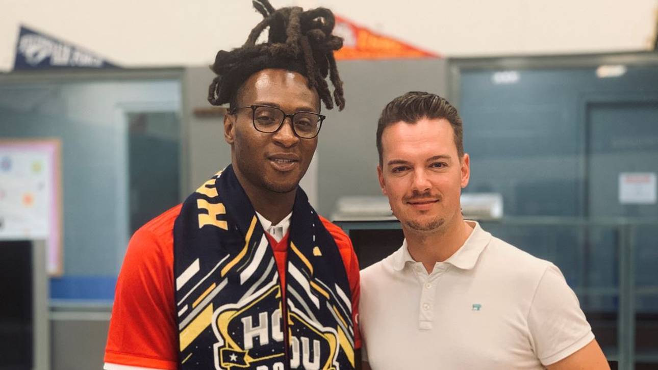 SPORT1-Chefreporter Florian Plettenberg traf Deandre Hopkins in Houston