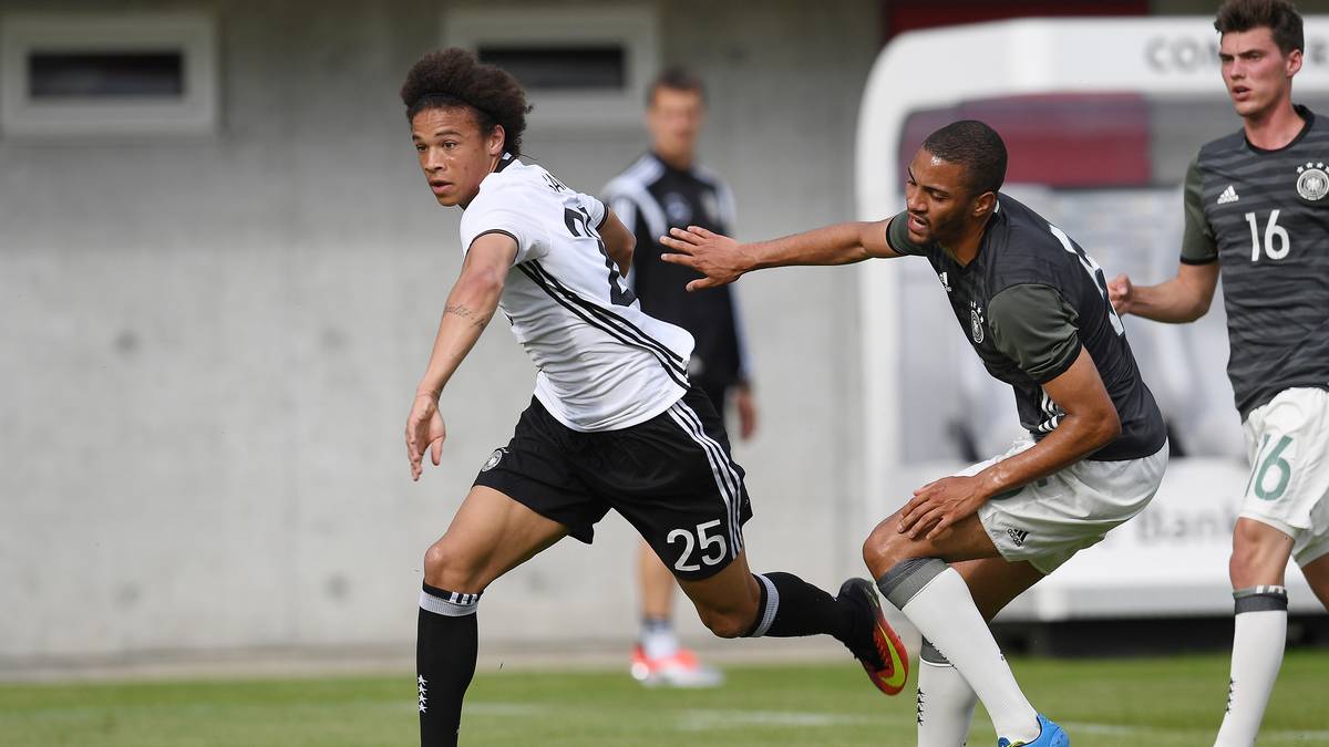 Der interne Test gegen die U20-Nationalmannschaft am Vortag war für die beiden Offensivspieler eine erste kleinere Standortbestimmung. Sane erzielte beim 7:0 sogar sein erstes Tor im Trikot der A-Nationalmannschaft
