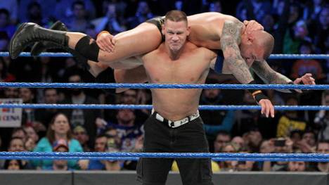 John Cena nahm im Hauptkampf von WWE SmackDown Live Randy Orton auf die Hörner