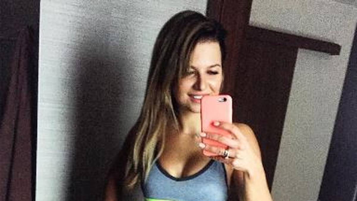 Die 27-Jährige hält sich mit regelmäßigen Workouts fit und motiviert auch die Follower ihres Blogs und ihrer Instagram-Seite immer wieder zu einem gesunden Lebensstil